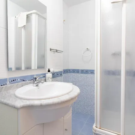 Global Properties, Piso Practico, Con Terraza Y Piscina En La Playa De Canet Appartement