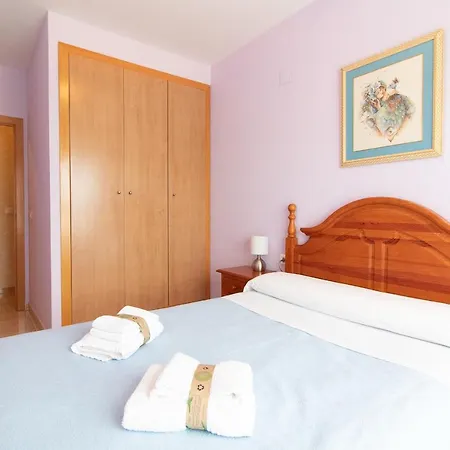Global Properties, Piso Practico, Con Terraza Y Piscina En La Playa De Canet *